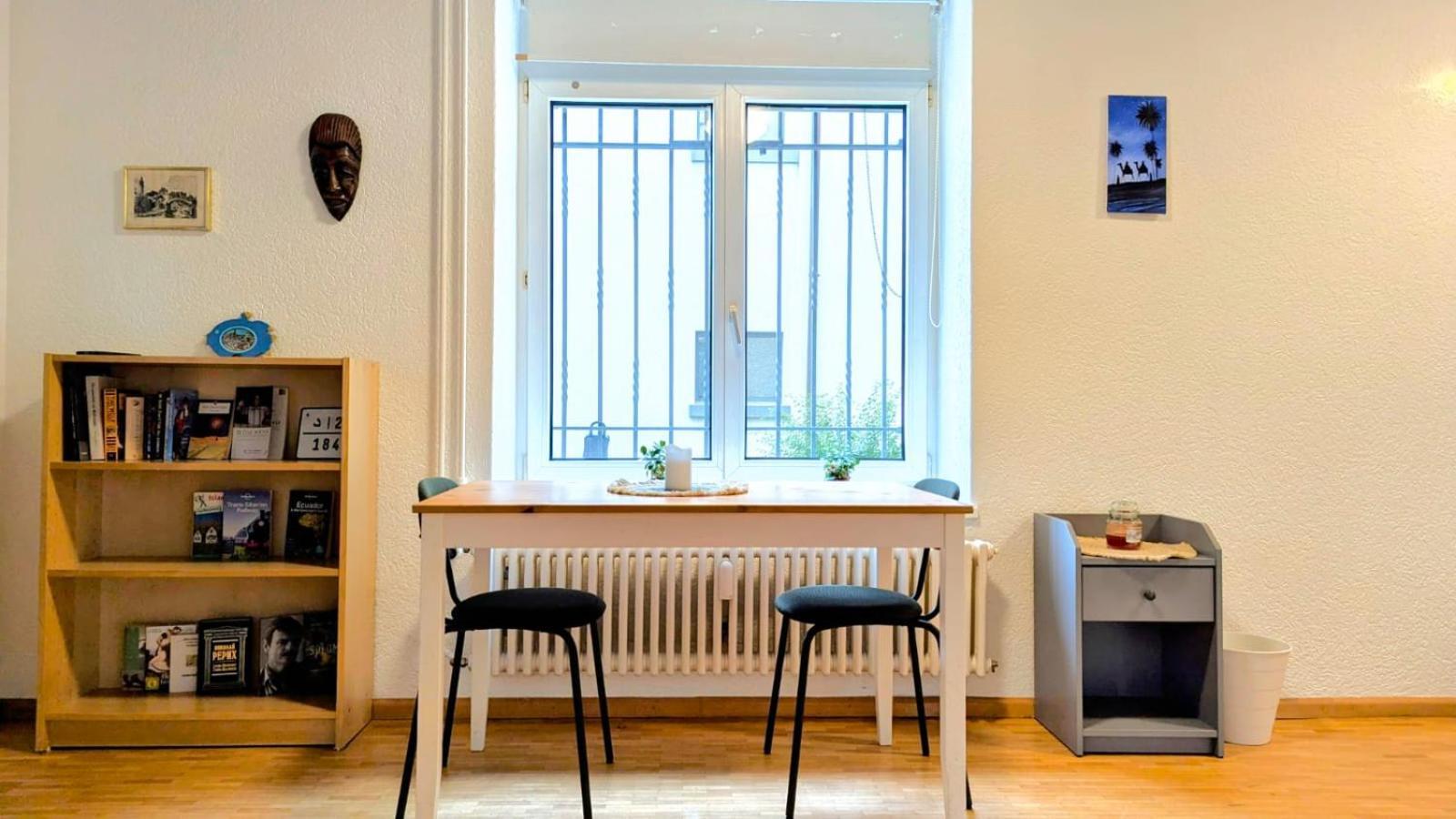 Urban Retreat - Cozy Studio With Private Patio Apartamento Zurique Exterior foto